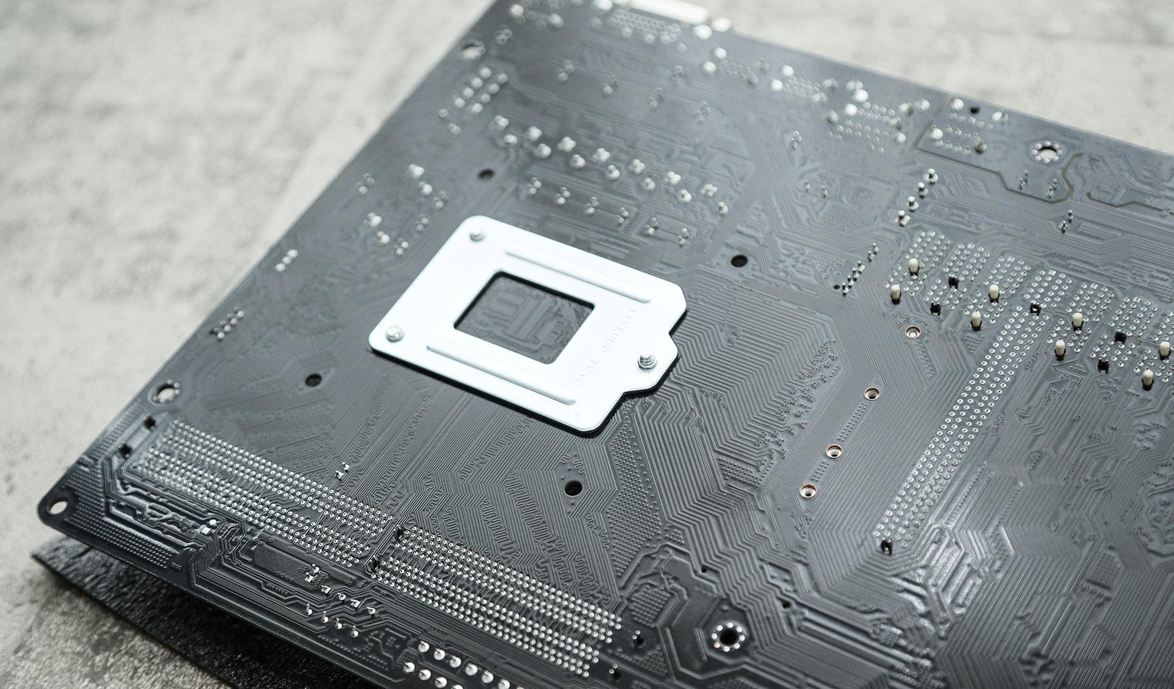 仮想通貨マイニング入門-その3｜PC組み立ての注意点と周辺機器について - すしぱくの楽しければいいのです。