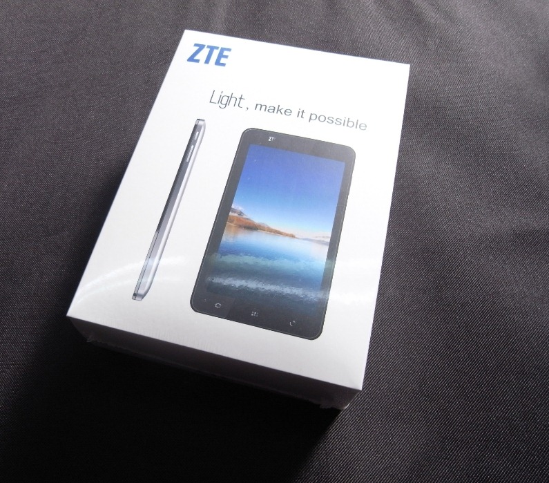 日本通信から販売された7インチのAndroid2.2タブレットLight Tab を買って使ってみました。その1 - すしぱくの楽しければいいのです。