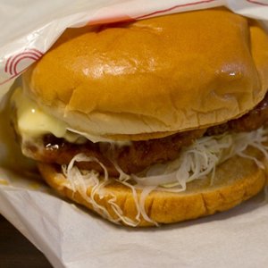 モスのご当地バーガーが食べられる！関東・新潟限定チキン南蛮バーガーを食べてみた。レビュー
