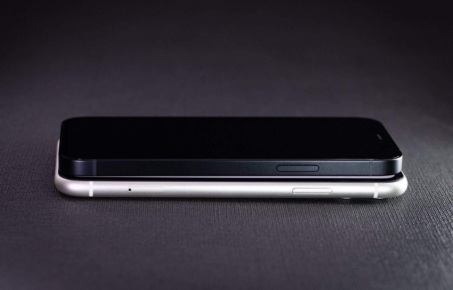 iphone12PAR548781500.jpg